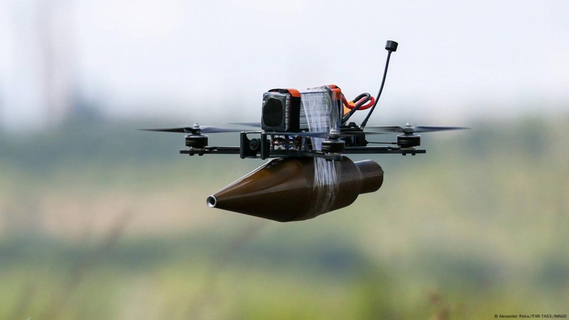 Корабельному, районі, Херсона, дрон, атакував, цивільне, авто, двоє, поранених, скидання, вибухівки, постраждали, атаку, безпілотника, цивільному, автомобілю, бригада, екстреної, медичної, допомоги