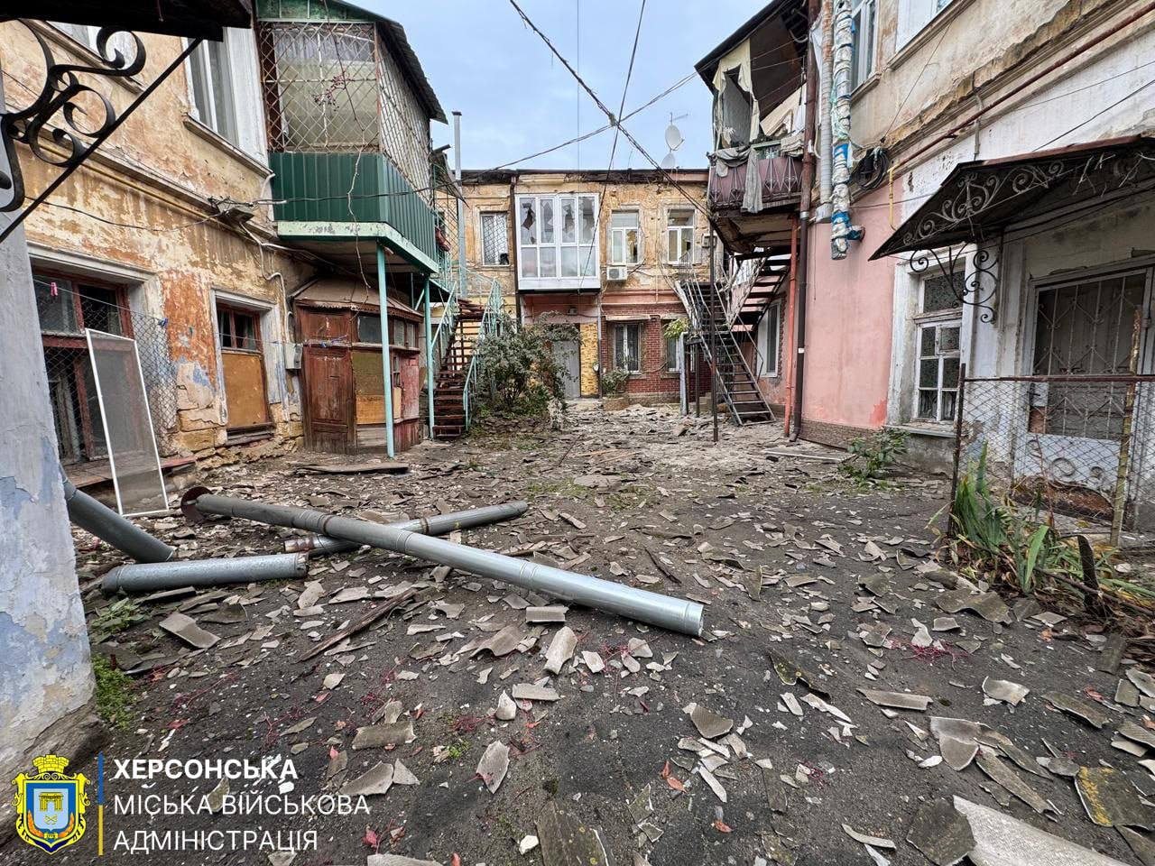 Херсон, прокинувся, звуки, вибухів, ворожий, удар, житлових, кварталах, середмістя Херсона, війська, російської, армії, тимчасово, окупованого, лівобережжя, відкрили, вогонь, оприлюднила, Херсонська, міська, військова, адміністрація