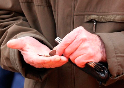 Рівень життя херсонців продовжує стрімке падіння