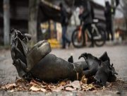 Після артобстрілу в Херсоні до лікарні звернулася ще одна постраждала жінка