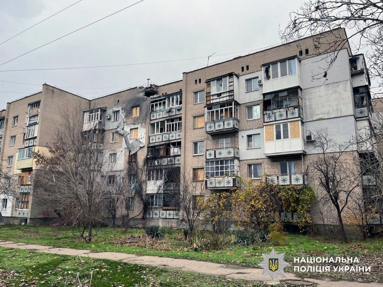 Російські, обстріли, 25 листопада, призвели, поранення, трьох, людей, масштабних, руйнувань, Російські, війська, протягом, доби, 25 листопада, інтенсивно, атакували, житлові, райони, області, застосовуючи, артилерію, міномети, РСЗВ, авіацію, БпЛА, Білозерка, Золота Балка, лікарня, вибух