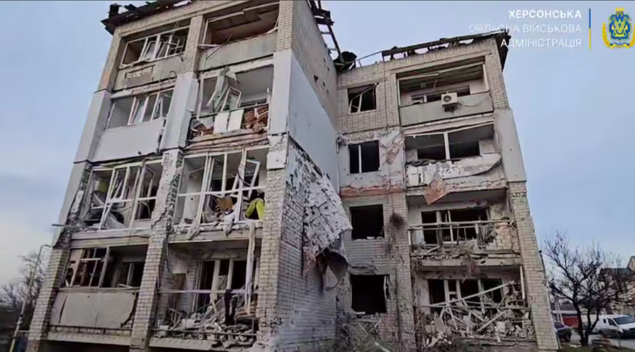 Масований, обстріл, Чорнобаївки, пошкоджені, будинки, четверо, поранених, наслідками, обстрілу, оприлюднила, Херсонська ОВА, Увечері, 26 листопада, російські, війська, завдали, масованого, удару, Чорнобаївці, застосувавши, реактивні, системи, залпового, вогню