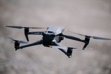 Удар дрона, Корабельному районі Херсона, поранено, чоловіка, Сьогодні, 26 листопада, близько 11:10, Корабельному, районі, Херсона, ворог, атакував, будинок, допомогою, дрона