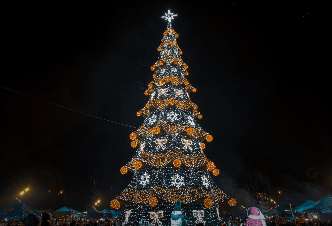 Херсон, ялинка, свято