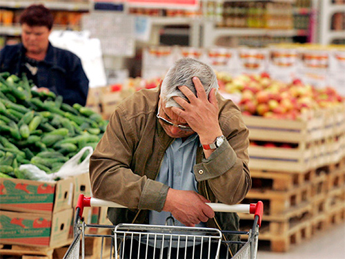 Економіка – падає. Ціни – ростуть. Влада – корчить рожі…